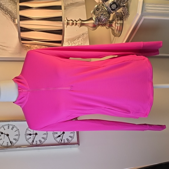 Tommy Bahama 💖NWT💖 Size Large Active Pink Top with Pink Zipper !💖💖 - Picture 13 of 15